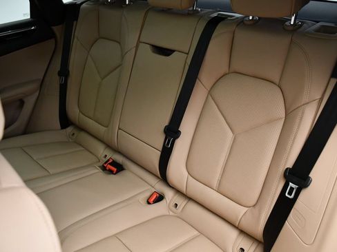 Certified 2026 Porsche Macan Turbo AWD/4WD image 43