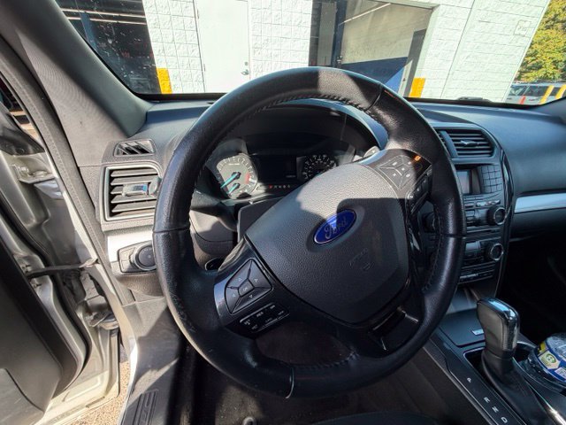 Used 2016 Ford Explorer XLT FWD image 20