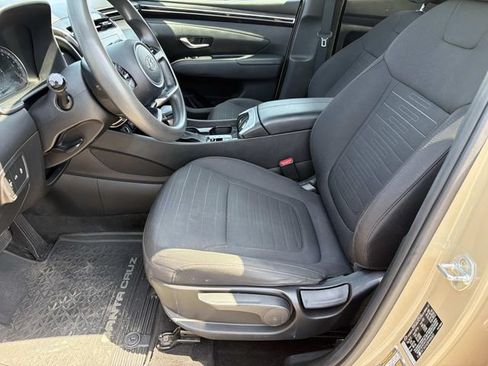 Used 2023 Hyundai Santa Cruz SE w/ Tow & Go Package AWD/4WD image 17