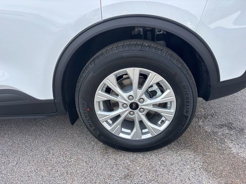 New 2026 Ford Escape Active w/ Active Premium Tech Pack image 10