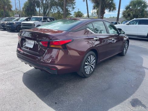 Used 2025 Nissan Altima 2.5 SV FWD image 5