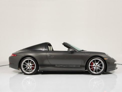 Used 2014 Porsche 911 Targa 4S AWD/4WD image 13