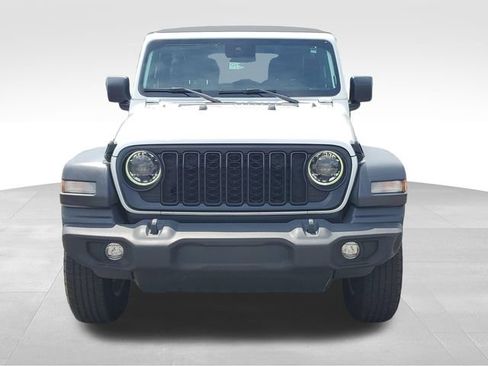 Used 2024 Jeep Wrangler Unlimited Sport AWD/4WD image 2