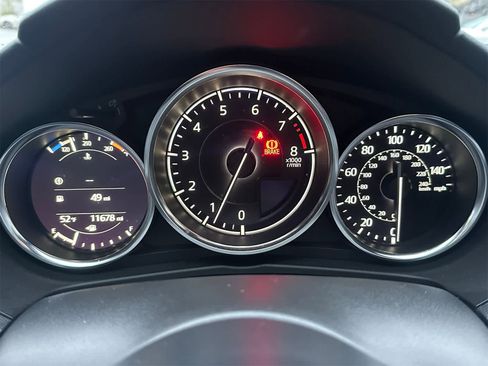 Used 2022 MAZDA MX-5 Miata Club w/ Interior Package image 16