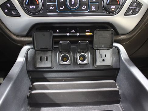 Used 2018 GMC Sierra 1500 SLT image 17