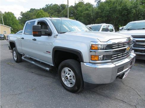 Used 2016 Chevrolet Silverado 2500 W/T w/ WT Convenience Package AWD/4WD image 13