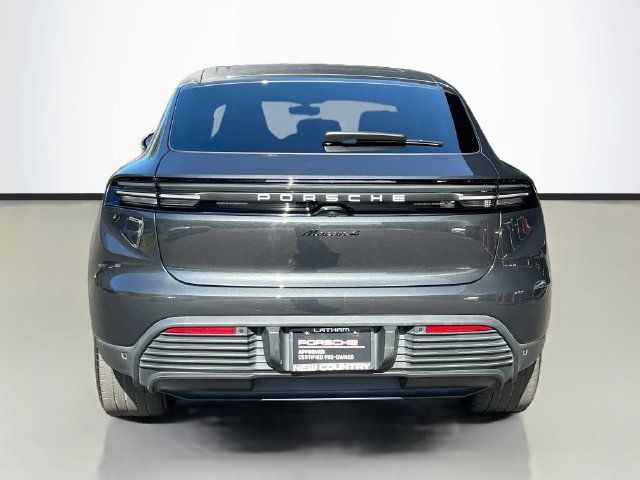 Certified 2025 Porsche Macan 4 Electric AWD/4WD image 10