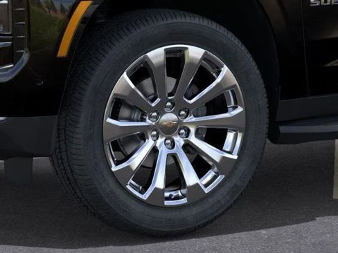 New 2025 Chevrolet Suburban Premier w/ Sun And Tow Package image 10