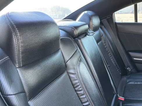 Used 2020 Dodge Charger SXT image 31