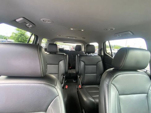 Used 2022 GMC Acadia SLT w/ Elevation Edition FWD image 28