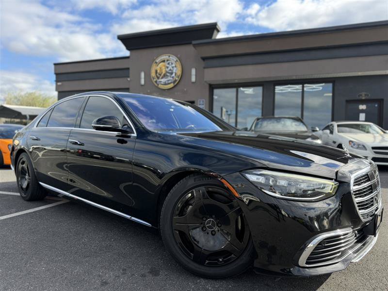 Used 2022 Mercedes-Benz S 580 4MATIC Sedan w/ Rear Seat Package image 12