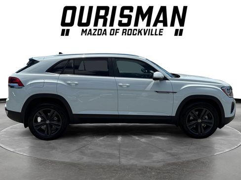 Used 2024 Volkswagen Atlas Cross Sport SE AWD/4WD image 7
