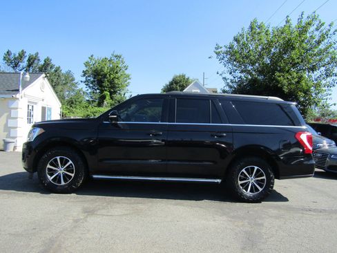 Used 2019 Ford Expedition Max XLT w/ Equipment Group 202A AWD/4WD image 4