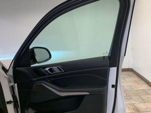 Used 2022 BMW X5 xDrive40i w/ Premium Package image 63