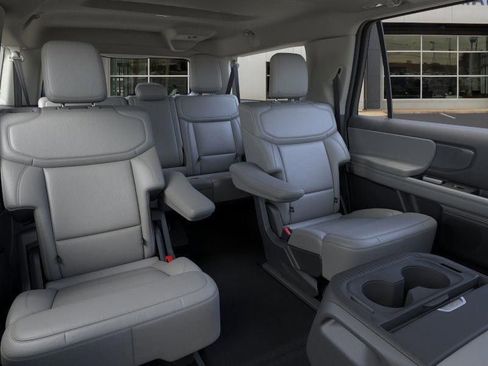 New 2026 Ford Expedition Max Active image 15