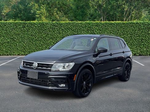 Used 2020 Volkswagen Tiguan SE R-Line FWD image 8