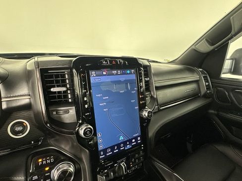 Used 2022 RAM 1500 Limited AWD/4WD image 10