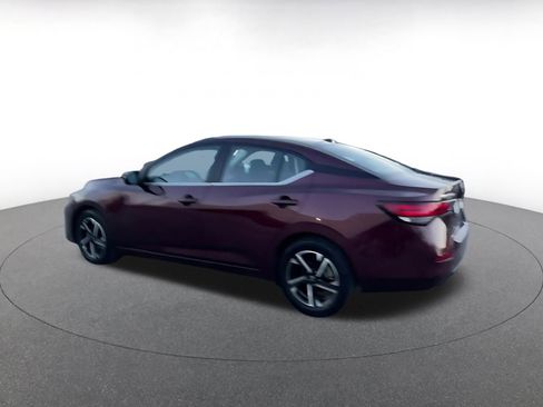 Used 2025 Nissan Sentra SV image 9