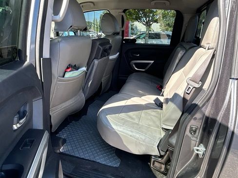 Used 2021 Nissan Titan SV w/ Accessory Utility Package RWD image 10