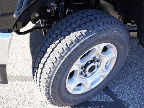 New 2026 Ford F250 XLT w/ XLT Premium Package image 9