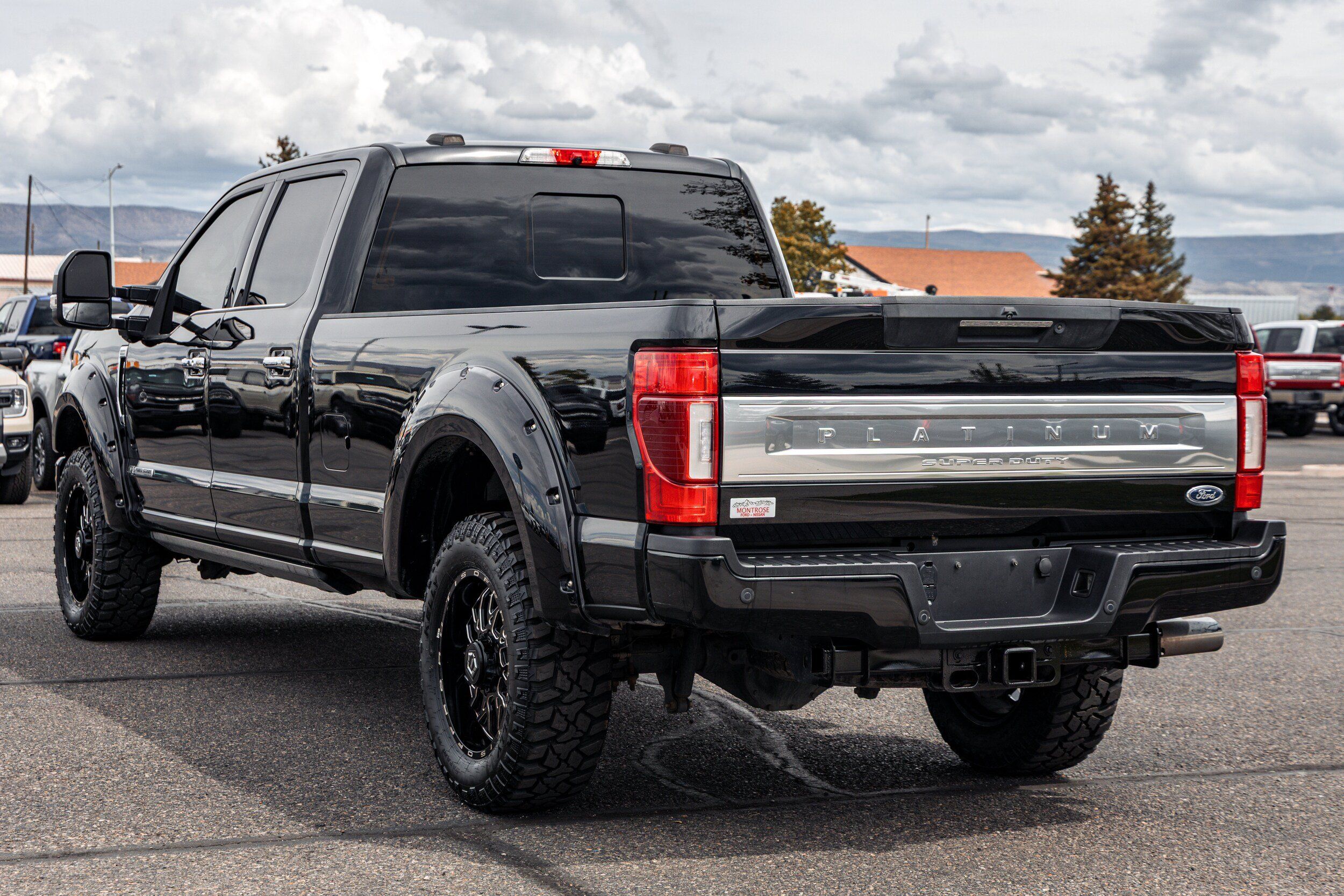 Used 2022 Ford F350 Platinum AWD/4WD image 6