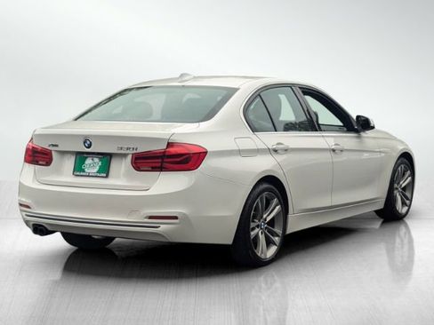 Used 2018 BMW 330i xDrive Sedan AWD/4WD image 4