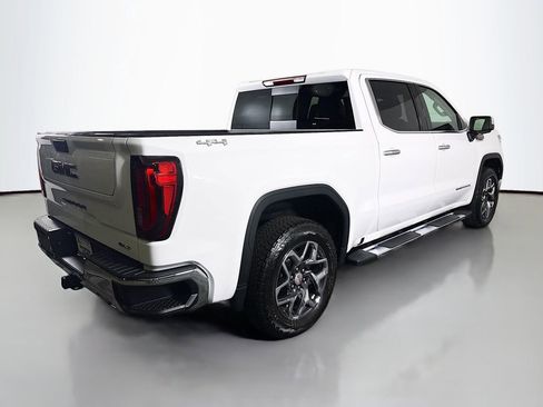 New 2026 GMC Sierra 1500 SLT w/ SLT Premium Plus Package image 7