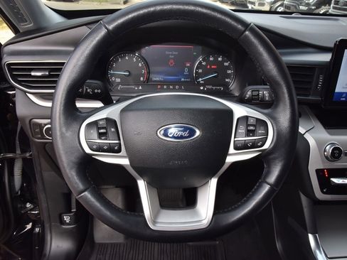 Certified 2023 Ford Explorer XLT w/ Equipment Group 202A image 22