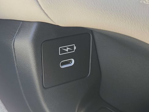 Used 2026 Honda HR-V LX image 25