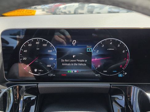 Used 2025 Mercedes-Benz GLA 250 image 27