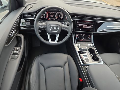 Certified 2025 Audi Q8 Premium w/ Black Optic Package AWD/4WD image 8