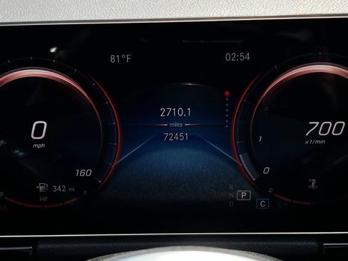 Used 2021 Mercedes-Benz GLA 250 w/ Premium Package image 15