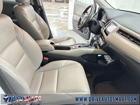 Used 2018 Honda HR-V EX-L image 32