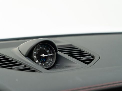 Certified 2026 Porsche Panamera image 24