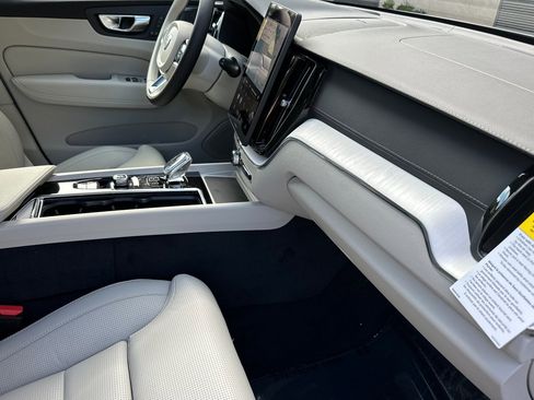 New 2026 Volvo XC60 T8 Ultra w/ Protection Package Premier image 13