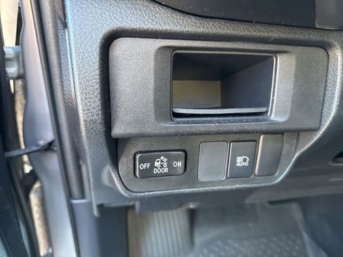 Used 2019 Toyota Tacoma SR5 image 22