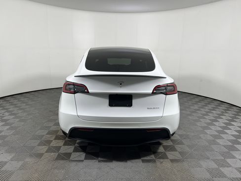 Used 2022 Tesla Model Y Performance AWD/4WD image 4