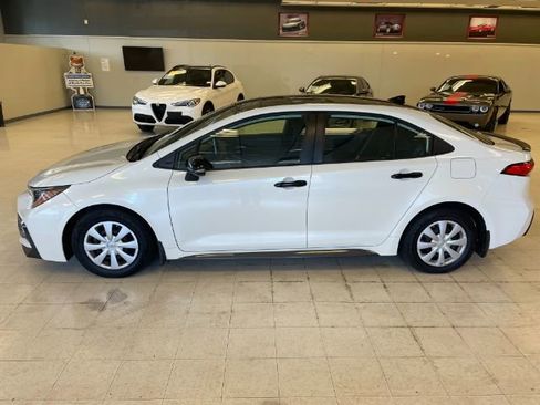 Used 2021 Toyota Corolla SE w/ SE Premium Package FWD image 8