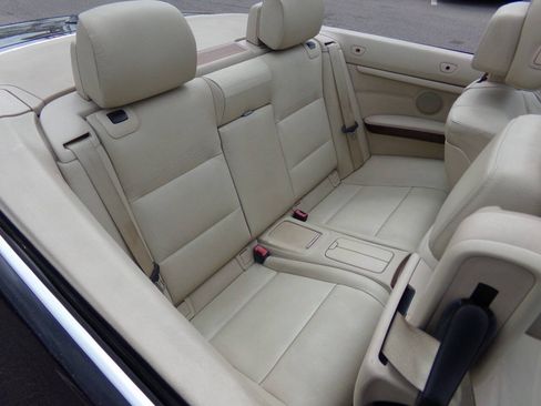 Used 2009 BMW 328i Convertible RWD image 23