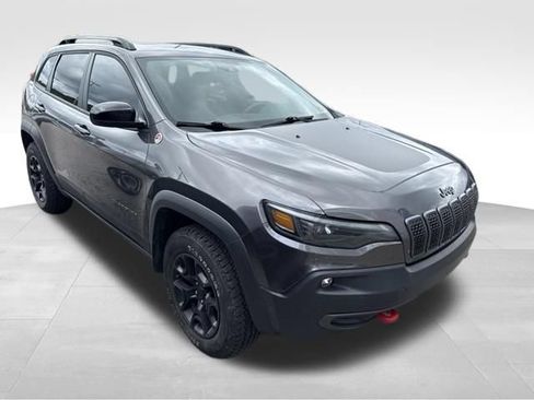 Used 2022 Jeep Cherokee Trailhawk w/ Premium Leather Package AWD/4WD image 4
