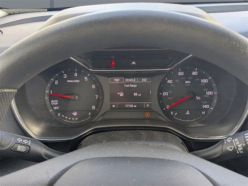 Used 2021 Chevrolet TrailBlazer LT w/ Convenience Package image 28