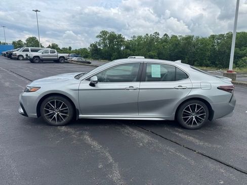 Certified 2023 Toyota Camry SE AWD/4WD image 6
