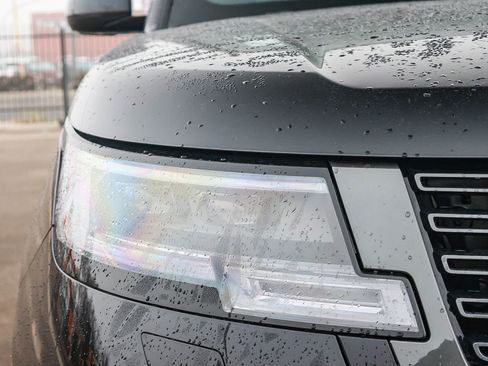 New 2025 Land Rover Range Rover SE image 15