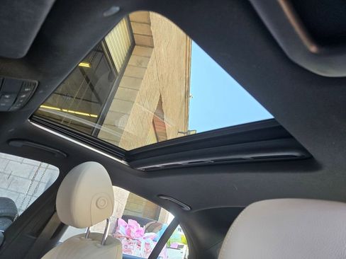 Used 2017 Mercedes-Benz E 300 image 20