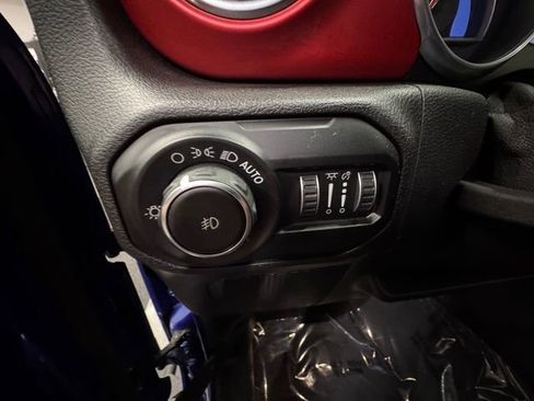 Used 2018 Jeep Wrangler Unlimited Rubicon image 22