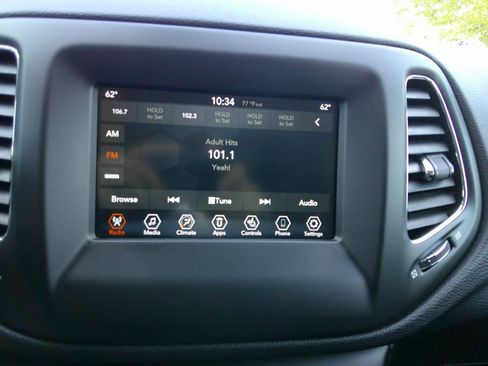 Used 2019 Jeep Compass Latitude w/ Popular Equipment Group AWD/4WD image 92