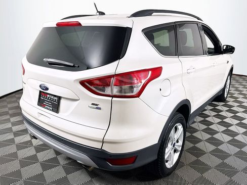 Used 2016 Ford Escape SE w/ Equipment Group 201A AWD/4WD image 6