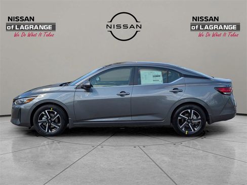 New 2025 Nissan Sentra SV image 8