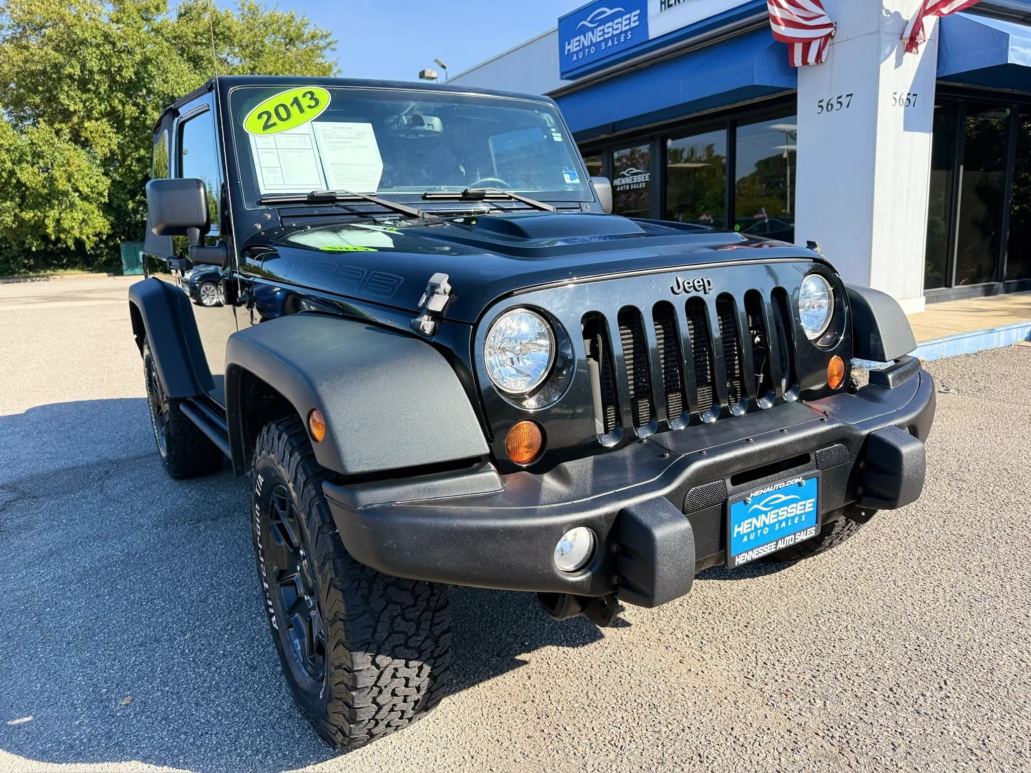 Used 2013 Jeep Wrangler Sahara AWD/4WD image 7