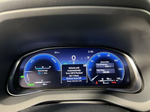 New 2024 Toyota Venza Limited image 23